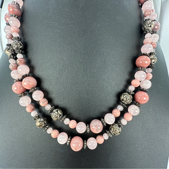 Pink Stone & Quartz Beaded Necklace Two Layer Silver-tone Bead Rose Spacers 18” - Picture 8 of 8